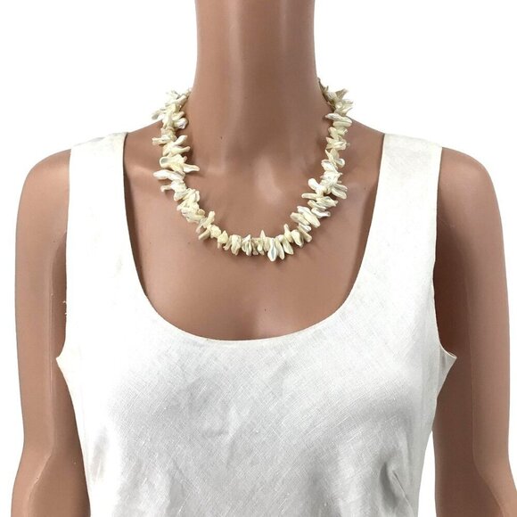 Natural Seashell Necklace Spike Shaped 19 Inch Length - Picture 2 of 2